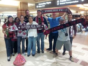Phoenix fans welcome Mackie at the Airport(Image from Phoenixfc.com