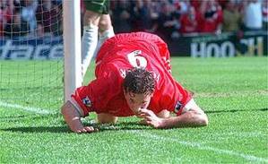 Thin white line - Fowler (Image by Jack Dawes)