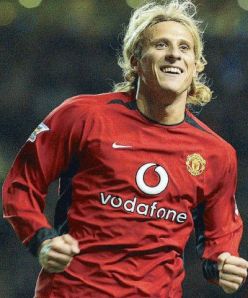 Forlan during his United days (Image from Getty)