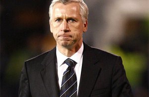 Worrying times for Pardew (Image from Getty)