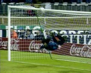 Higuita performs the Scorpion kick for the first time at Wembley  (Image from Getty)