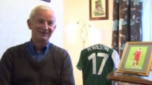 Peter Edwards celebrates his win thanks to his grandson's cap  (Image from PA)