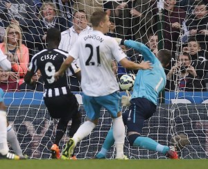 Papiss Cisse levels for Newcastle against Hull  (Image from Getty)