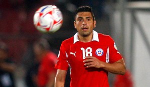 Gonzalo Jara in trouble again for fingering Cavani in Copa match (Image from Getty)