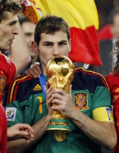 Over a 25 year career, Casillas has won it all including the World Cup with Spain (Image from EFE/Javier Lizón)