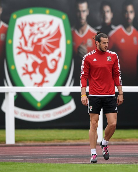 tumblr_o8glf5vwMZ1r8l1dzo4_500