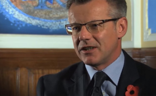 041115_robertson_video-650x400