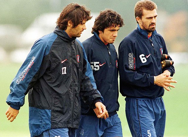 With fellow Italians Rino Gattuso and Sergio Porrini (Image from Marco Negri)