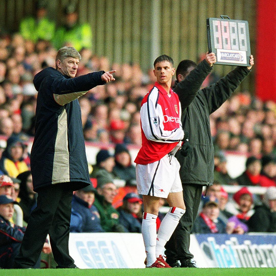 Father figure - Jeremie with former Arsenal boss Arsene Wenger (image from Aliadiere's instagram)